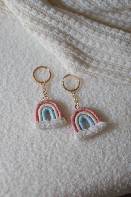 مدالية مكرمية ميني